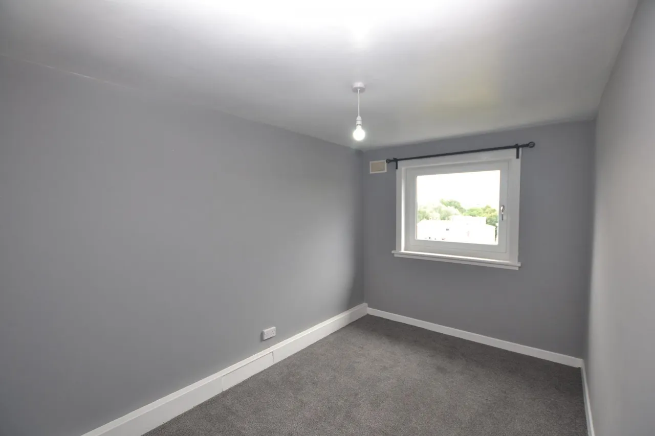 Northfield Farm Avenue, Edinburgh, EH8, photo 9