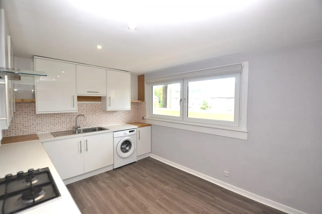Northfield Farm Avenue, Edinburgh, EH8, photo 5