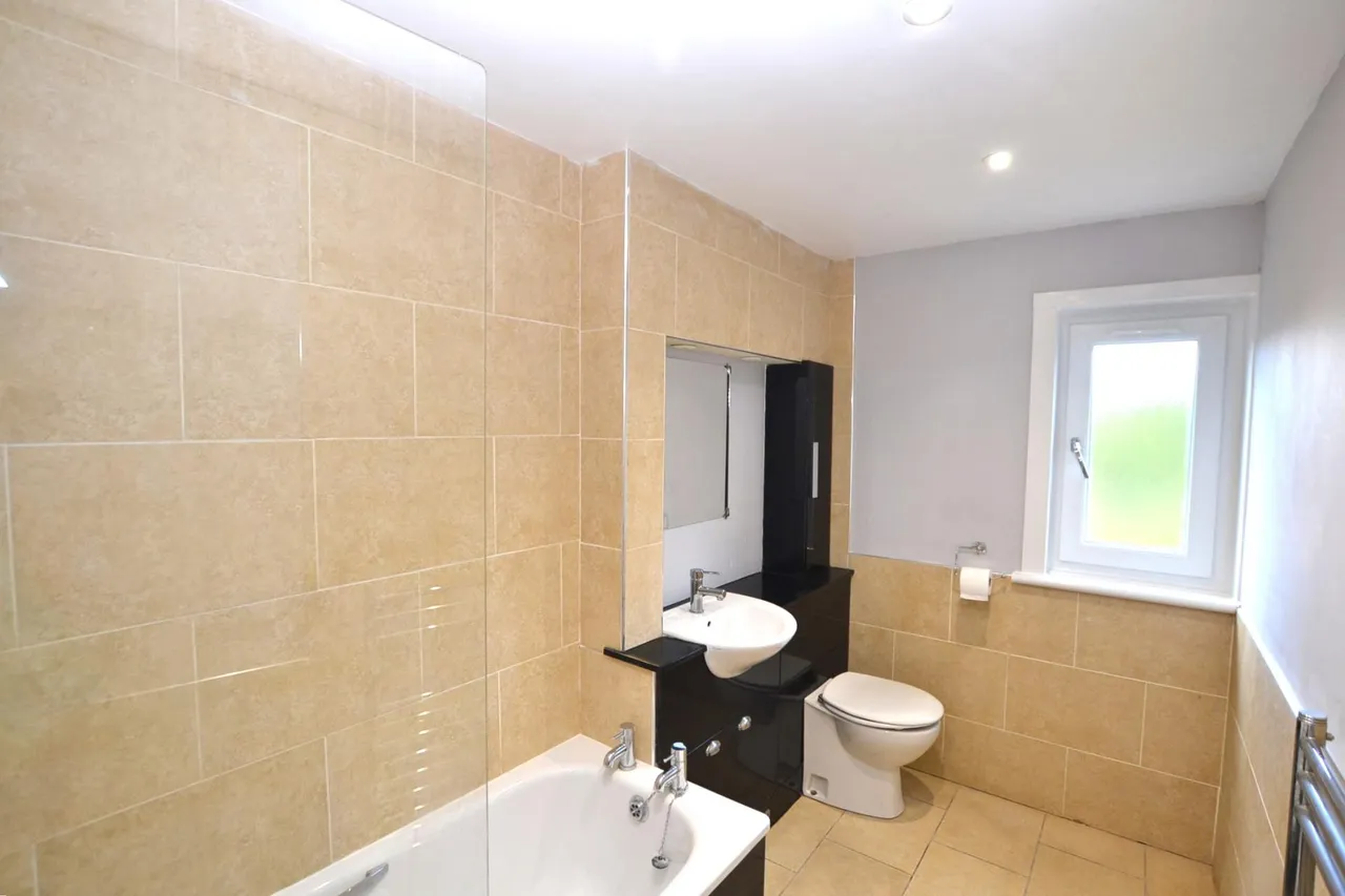 Northfield Farm Avenue, Edinburgh, EH8, photo 10