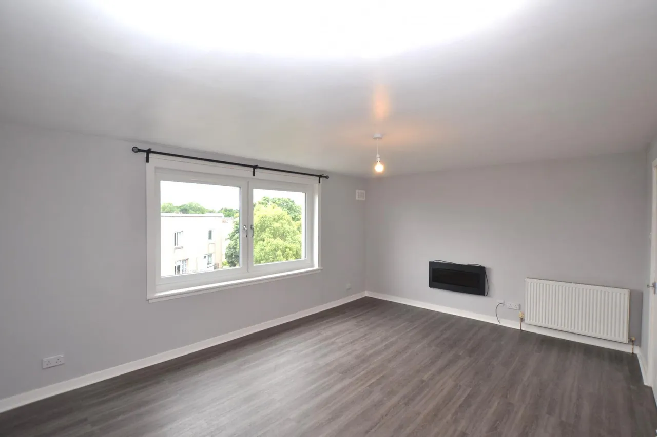 Northfield Farm Avenue, Edinburgh, EH8, photo 2