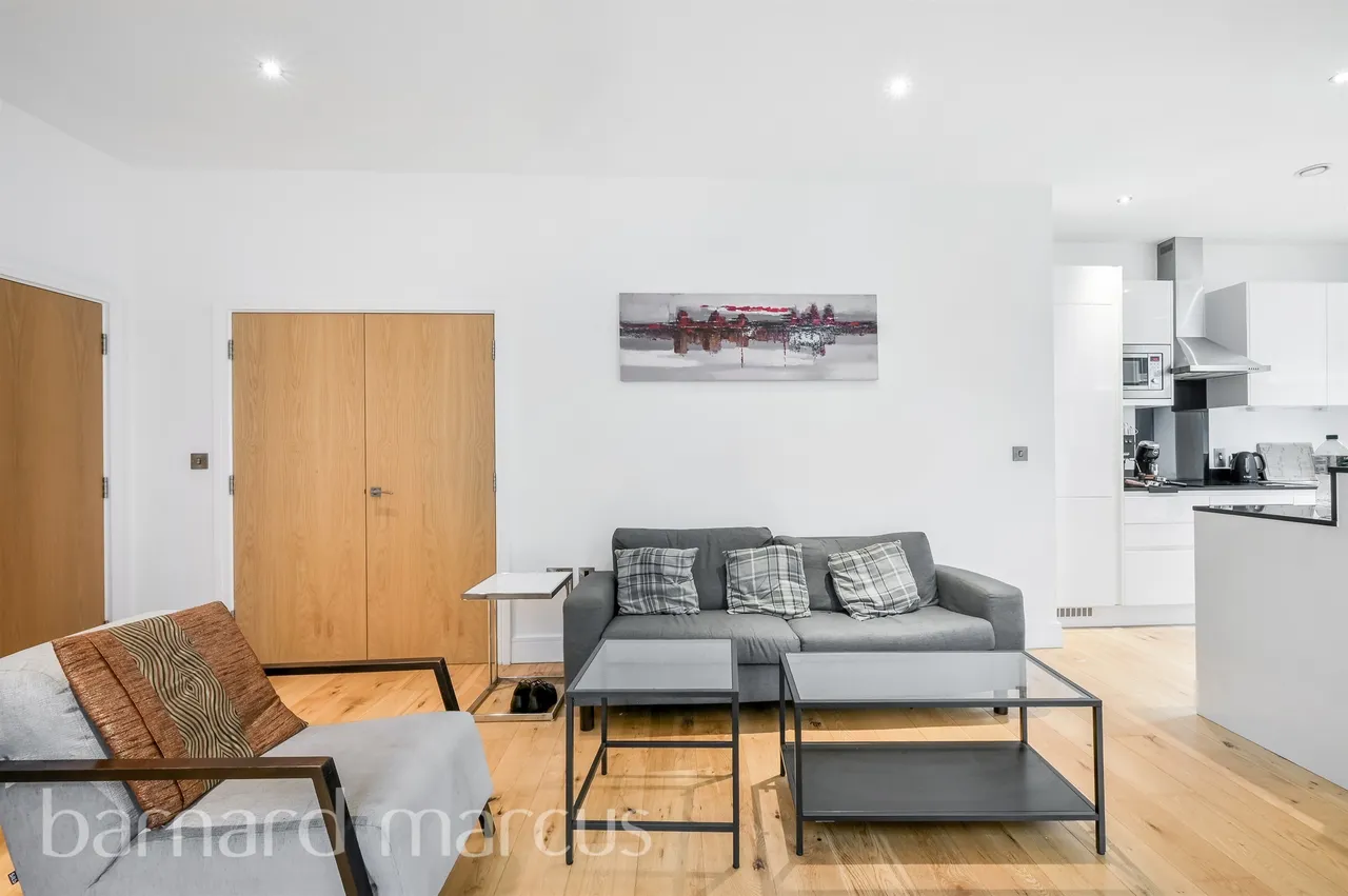 Seager Place, London, photo 2