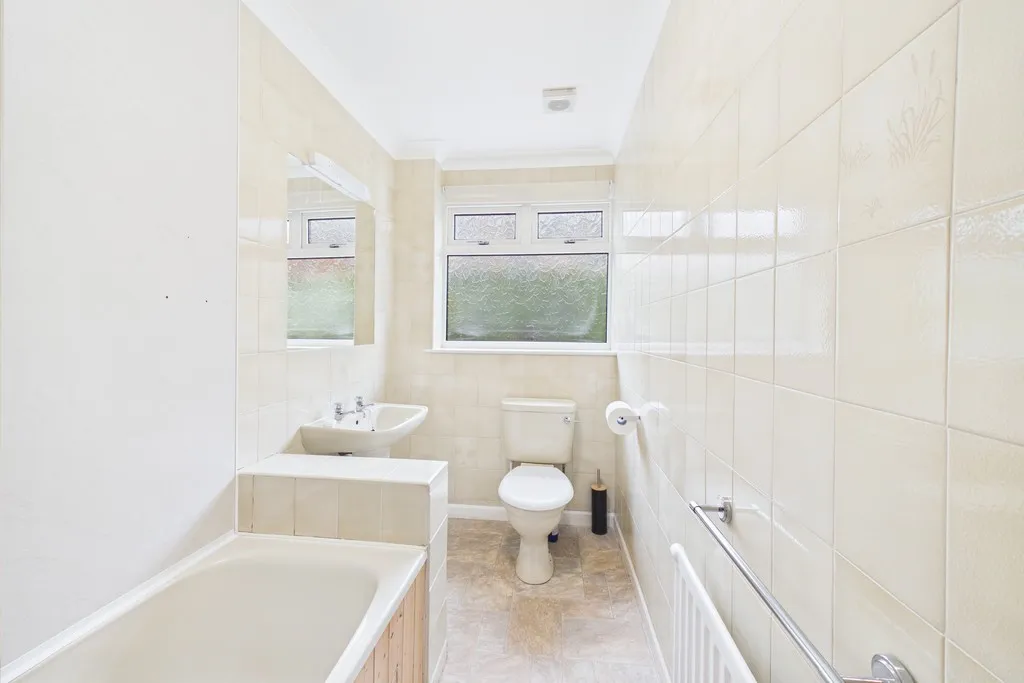 Firtree Crescent, Bowness-on-Windermere, LA23, photo 12