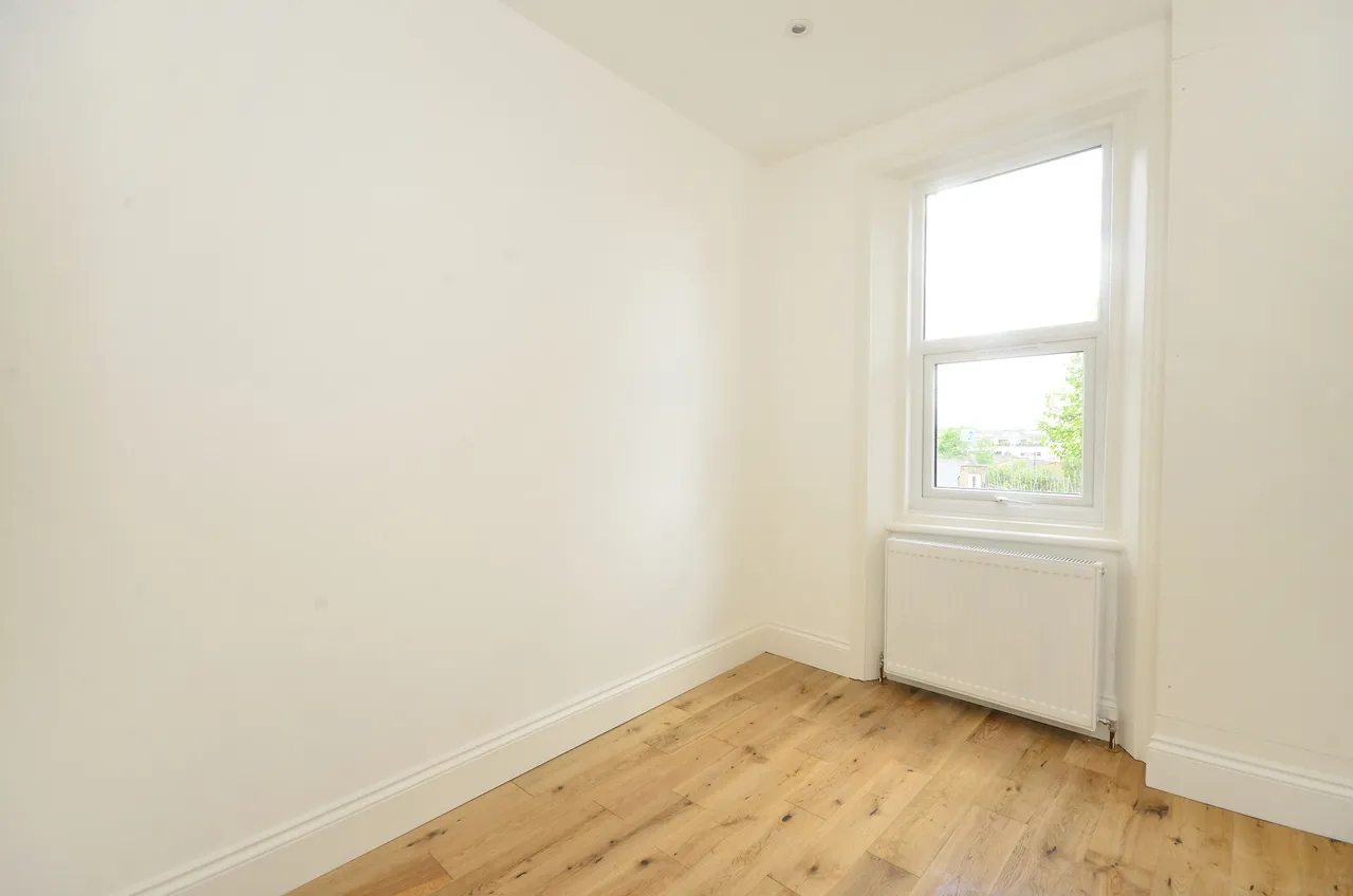 Flat 3, 2 Putney High Street, London, photo 8