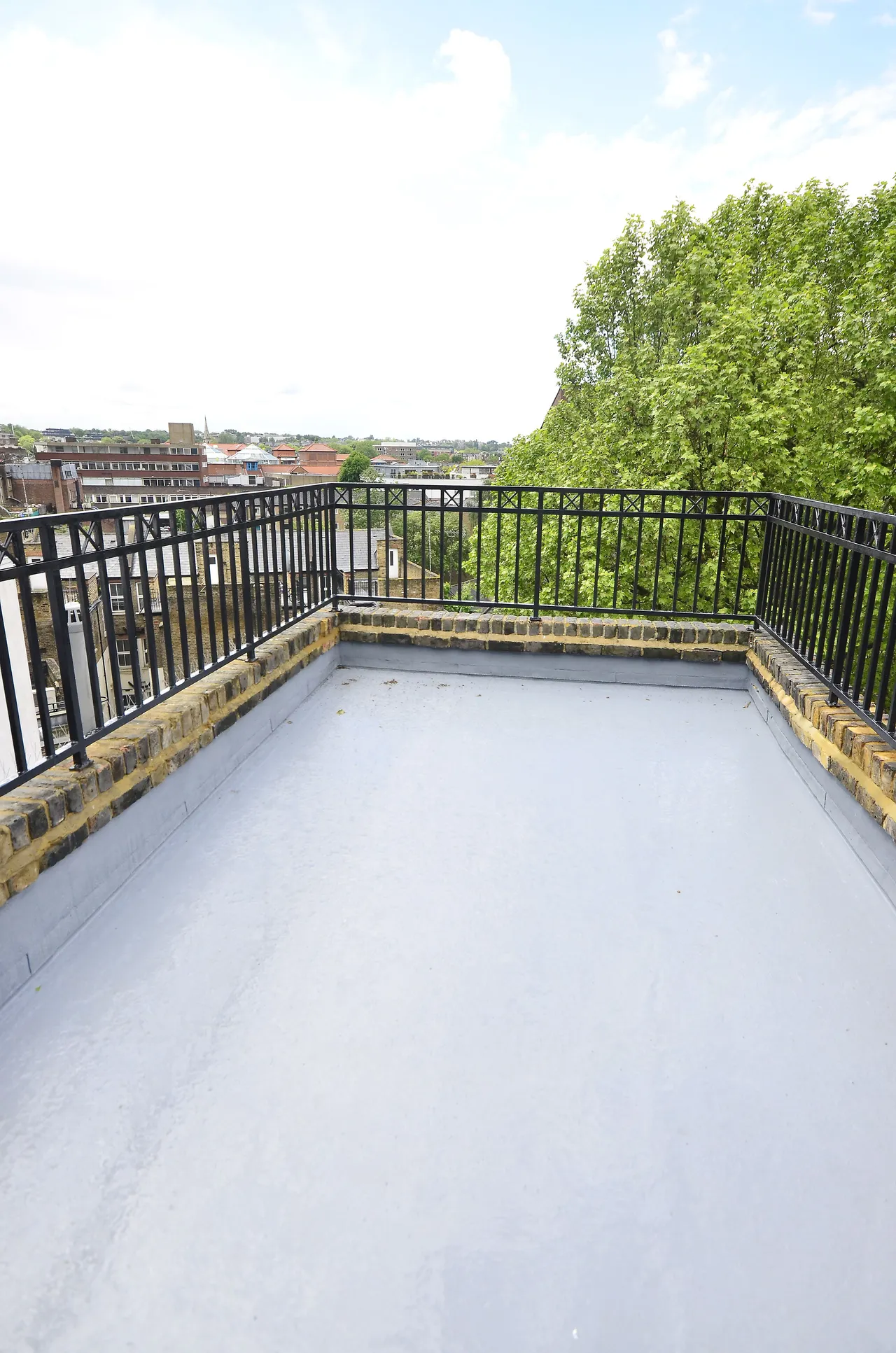 Flat 3, 2 Putney High Street, London, photo 10