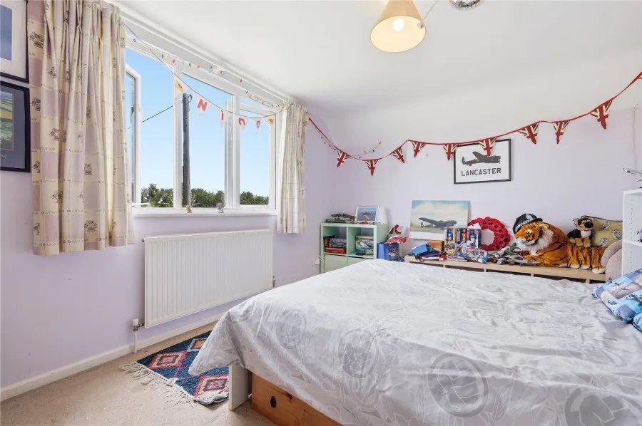 with 5 bedrooms in Nr Saffron Walden, CB11, photo 13