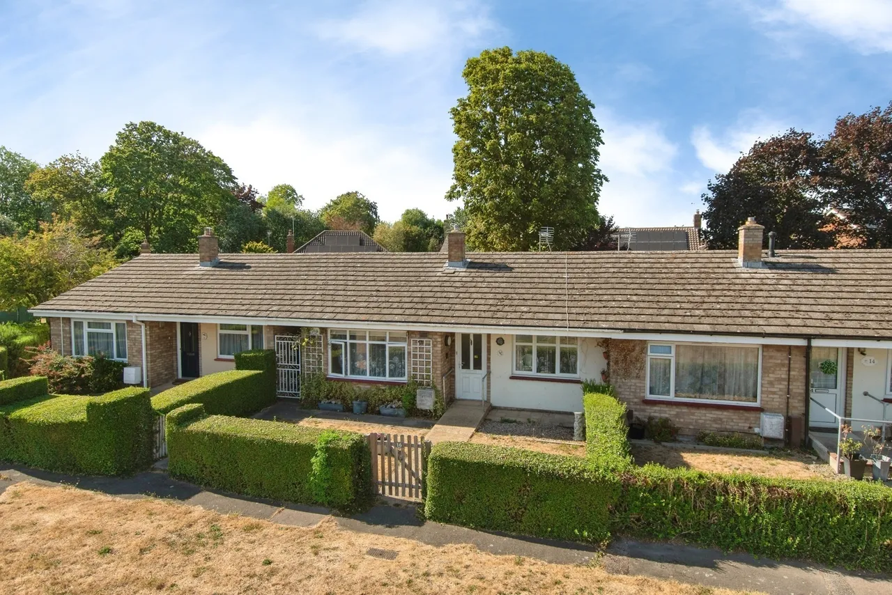 2 bed house for sale, Clear Crescent, Melbourn, SG8