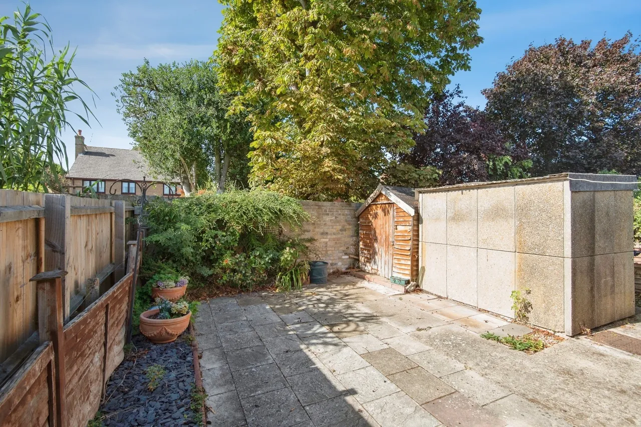 Clear Crescent, Melbourn, SG8, photo 13