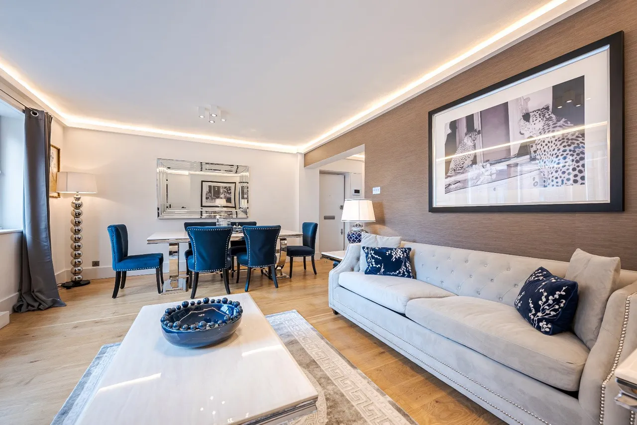 Flat 8, 24-26 Hans Crescent, London, SW1X, photo 4