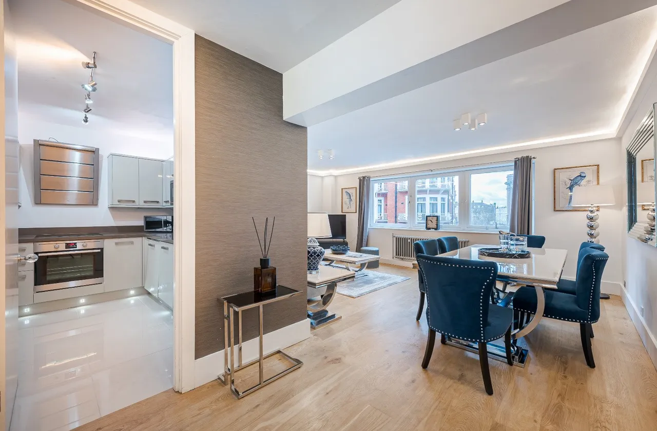 Flat 8, 24-26 Hans Crescent, London, SW1X, photo 9