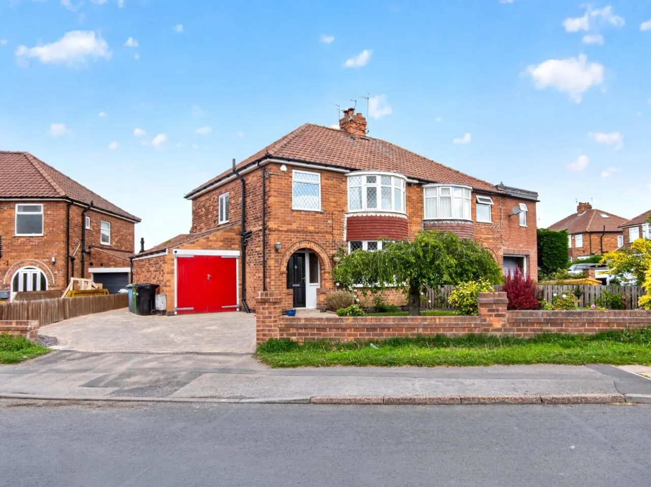 3 bed house for sale — Farndale Avenue, York