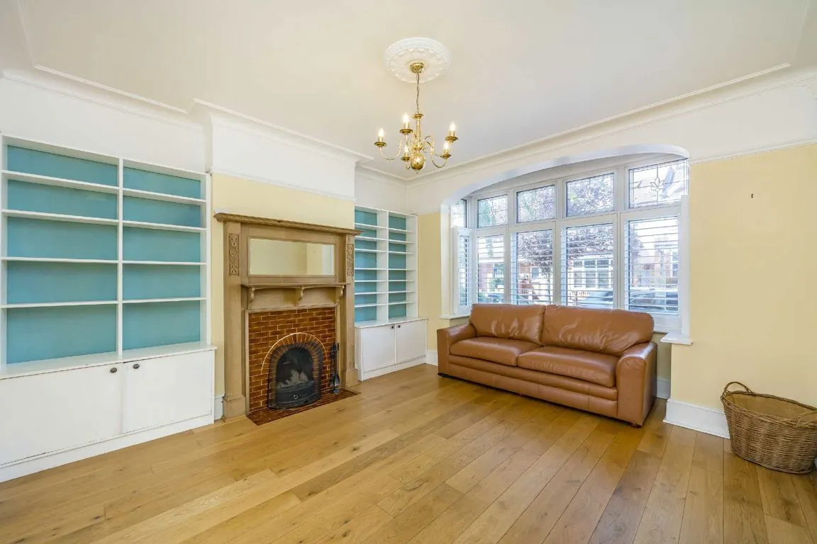 Glencairn Road, SW16, photo 4