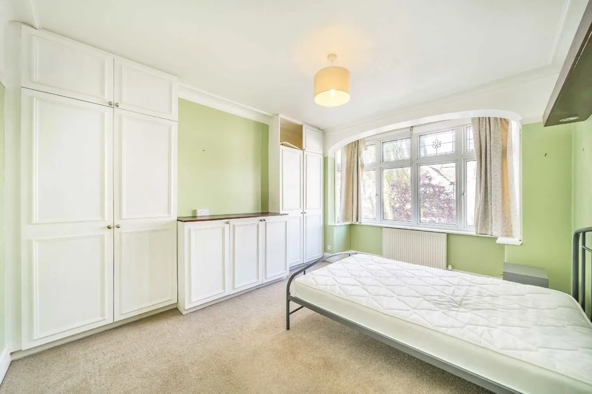 Glencairn Road, SW16, photo 10