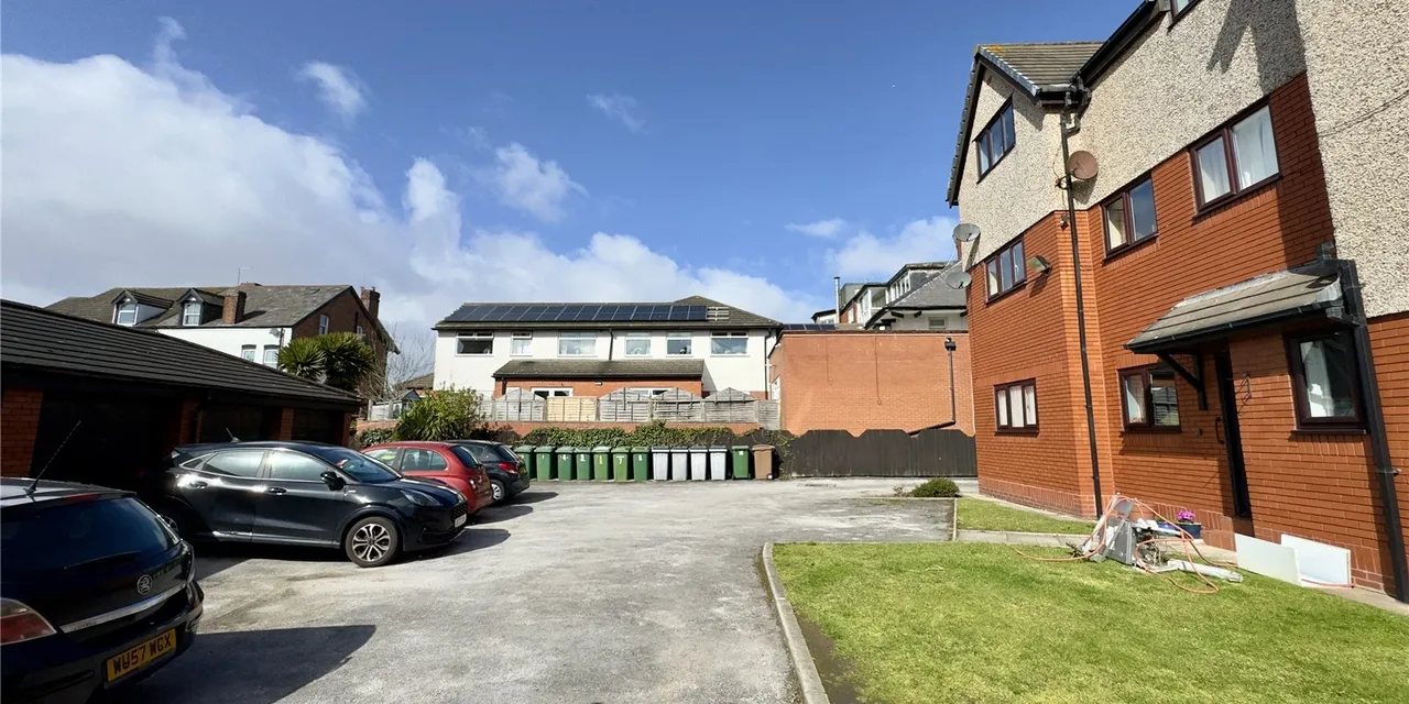 Queens Road, Hoylake, CH47, photo 15