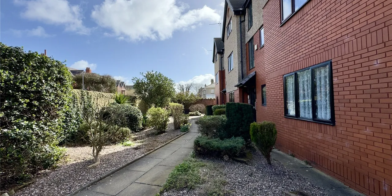 Queens Road, Hoylake, CH47, photo 14