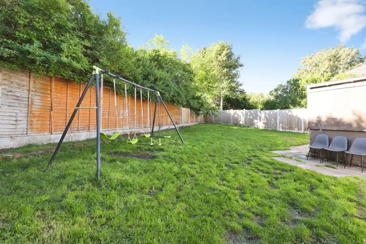 Halsbury Grove, Birmingham, B44, photo 17