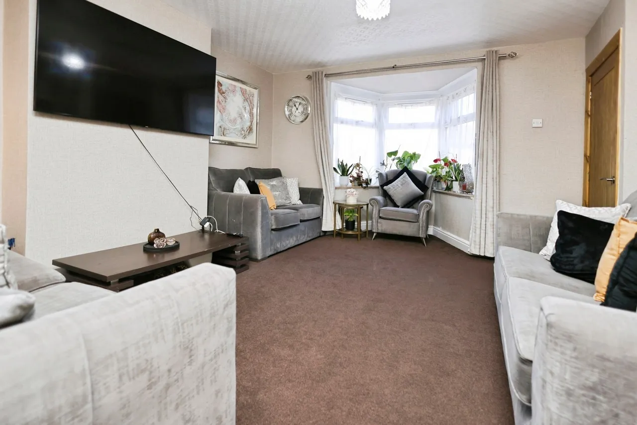 Halsbury Grove, Birmingham, B44, photo 5