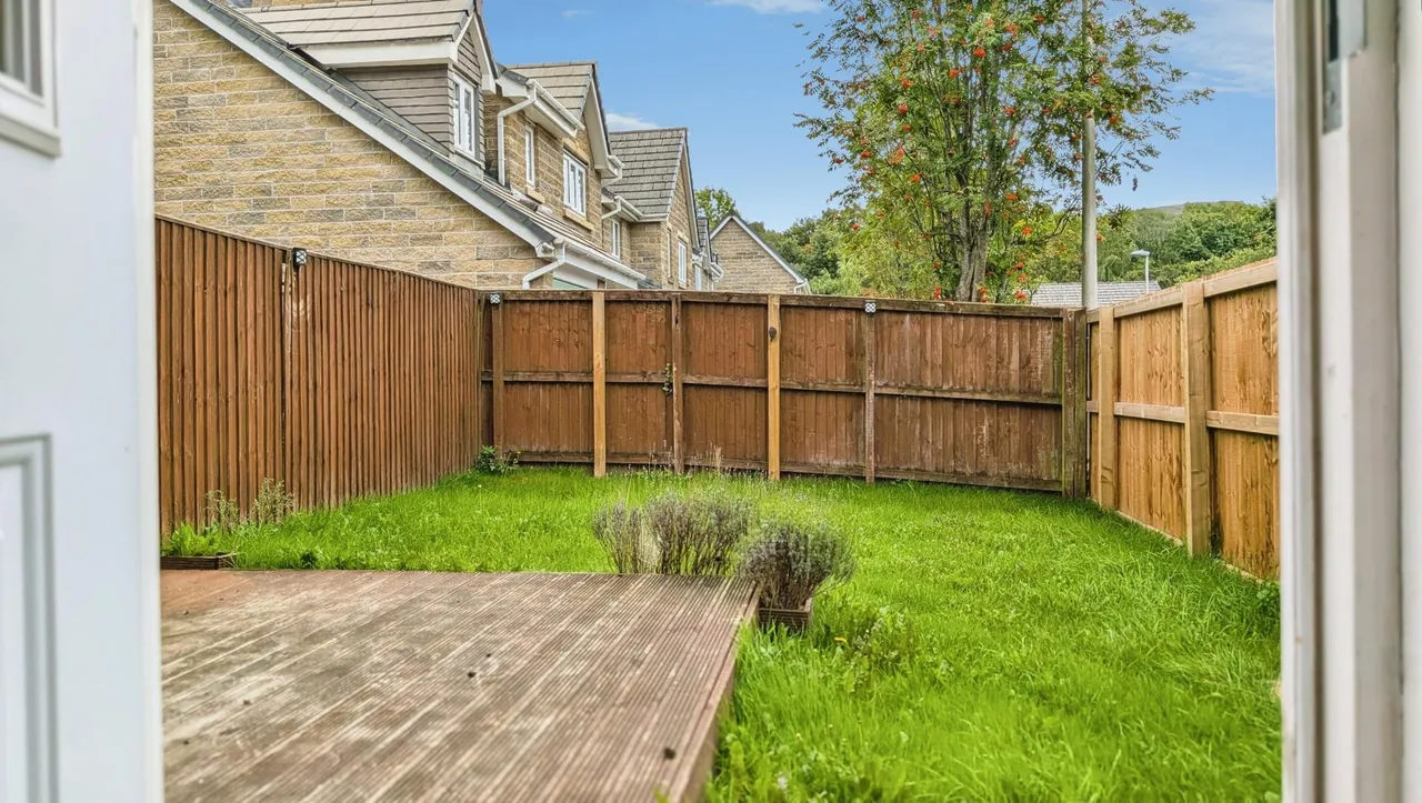 Shuttle Close, Mossley, OL5, photo 35