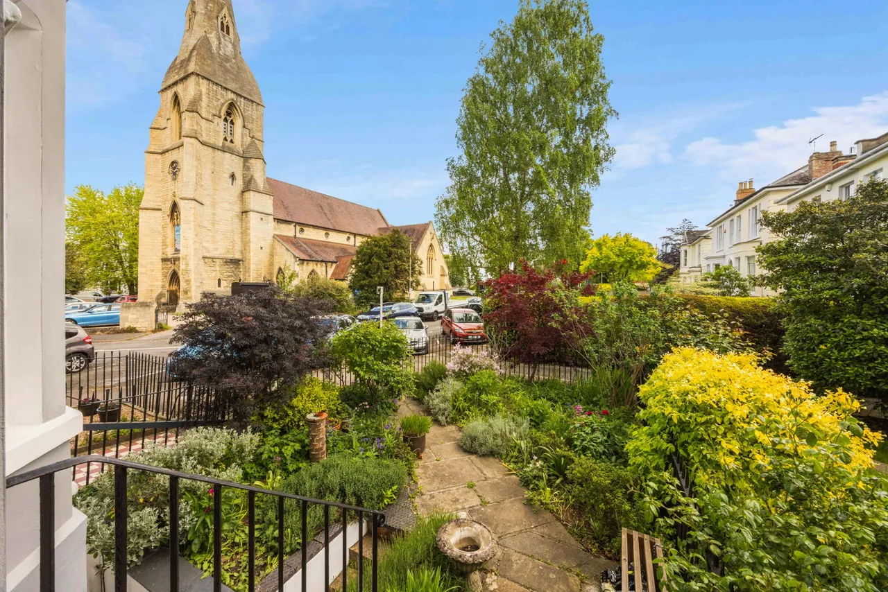 St. Lukes Road, Cheltenham, GL53, photo 3