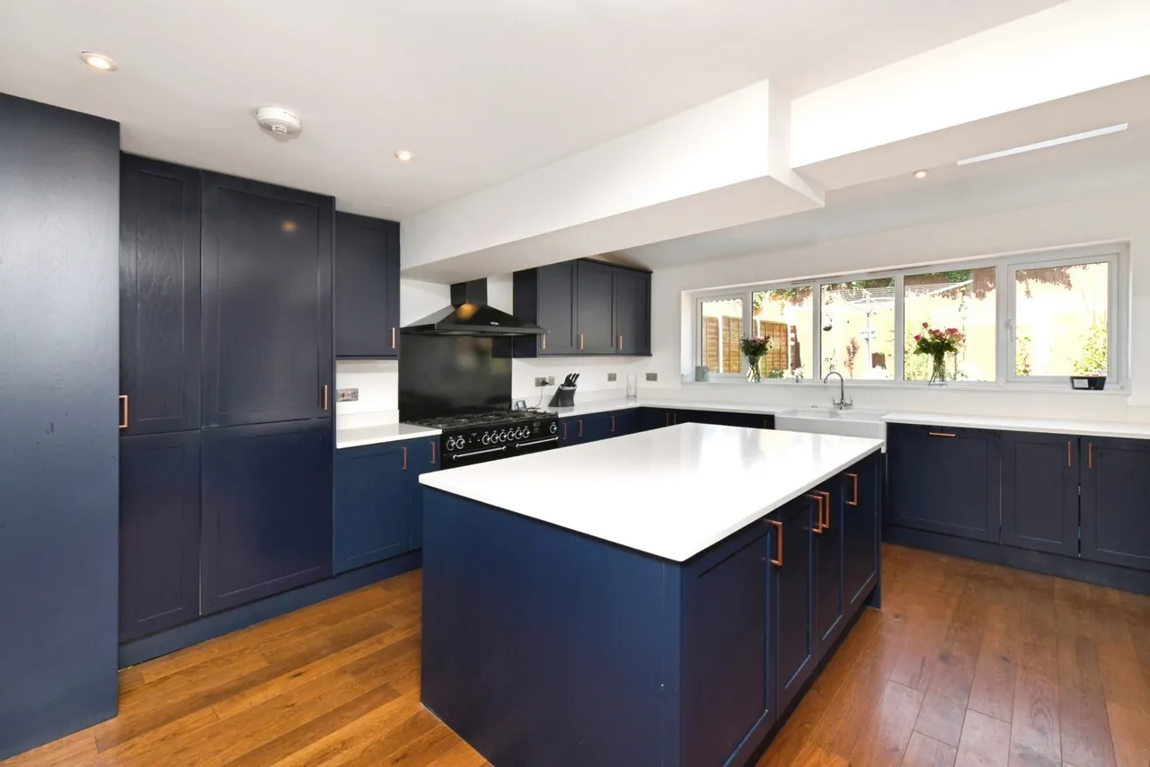 Victoria Avenue, RAYLEIGH, Essex, SS6, photo 3