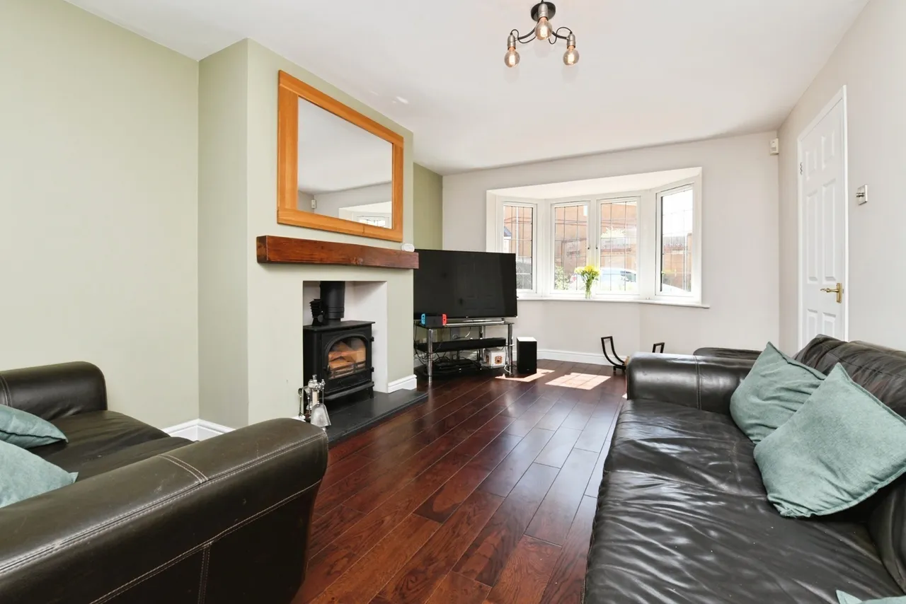 Victoria Avenue, RAYLEIGH, Essex, SS6, photo 7