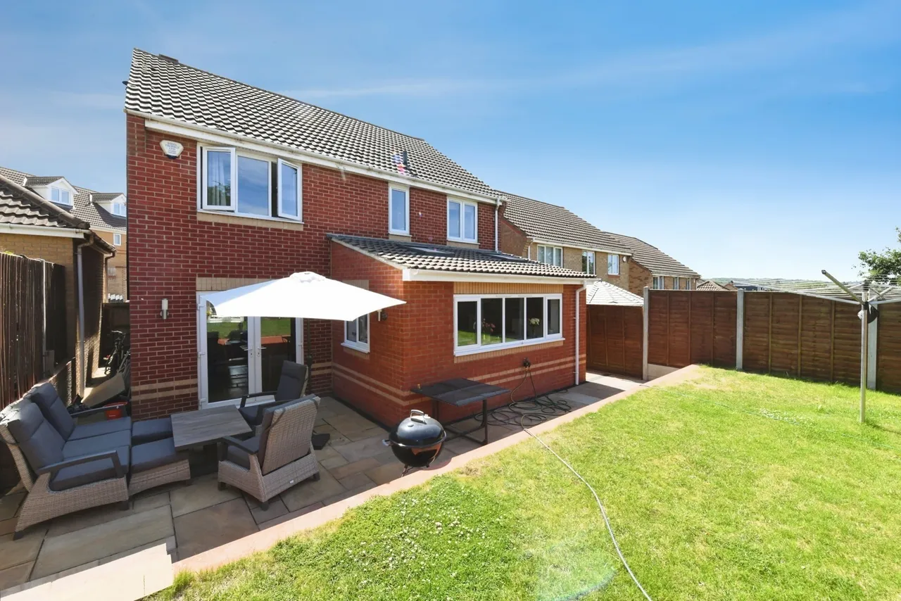 Victoria Avenue, RAYLEIGH, Essex, SS6, photo 2