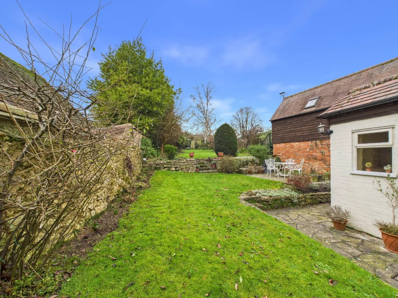High Street, Long Crendon, photo 24