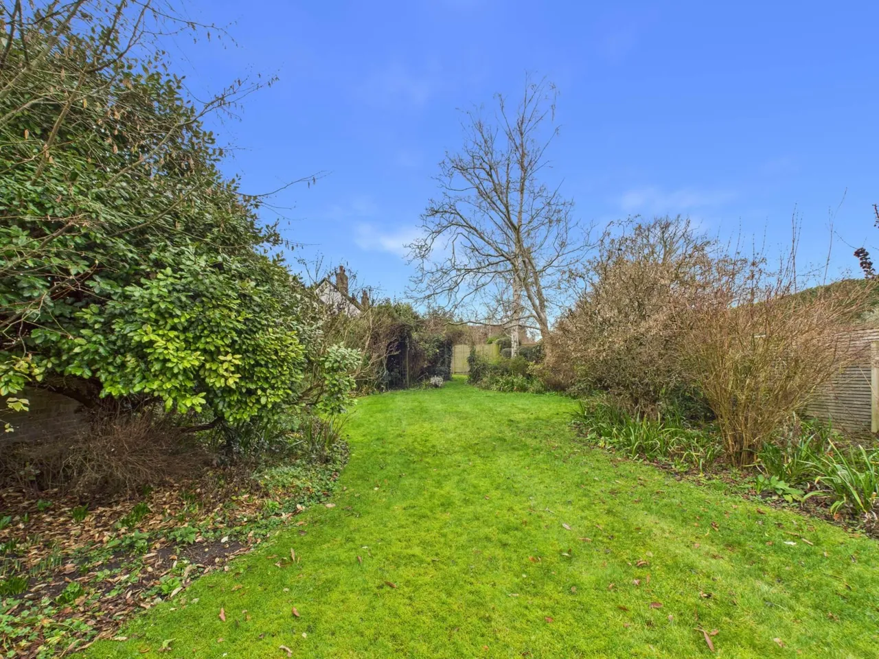 High Street, Long Crendon, photo 28