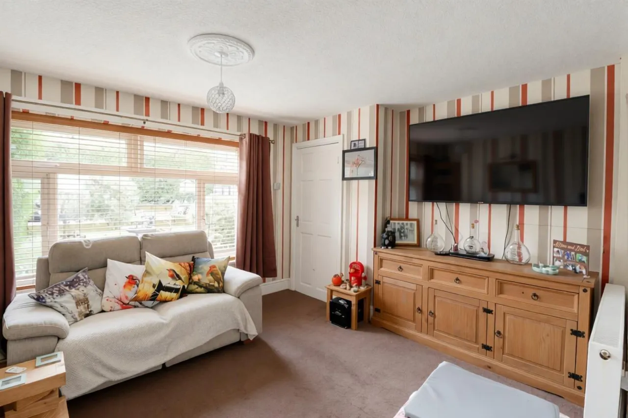 Brindley Avenue, Winsford, photo 4