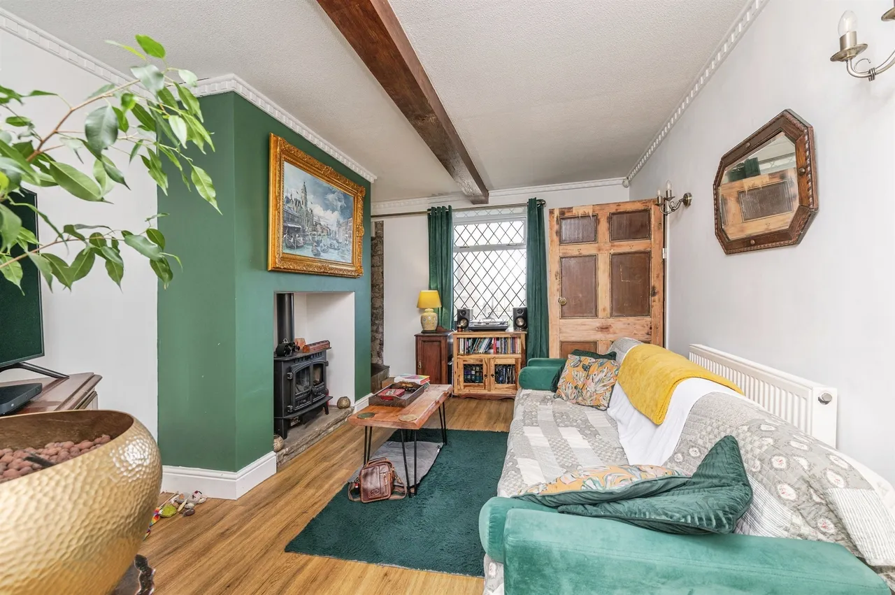 11a Combs Road, Dewsbury, photo 11