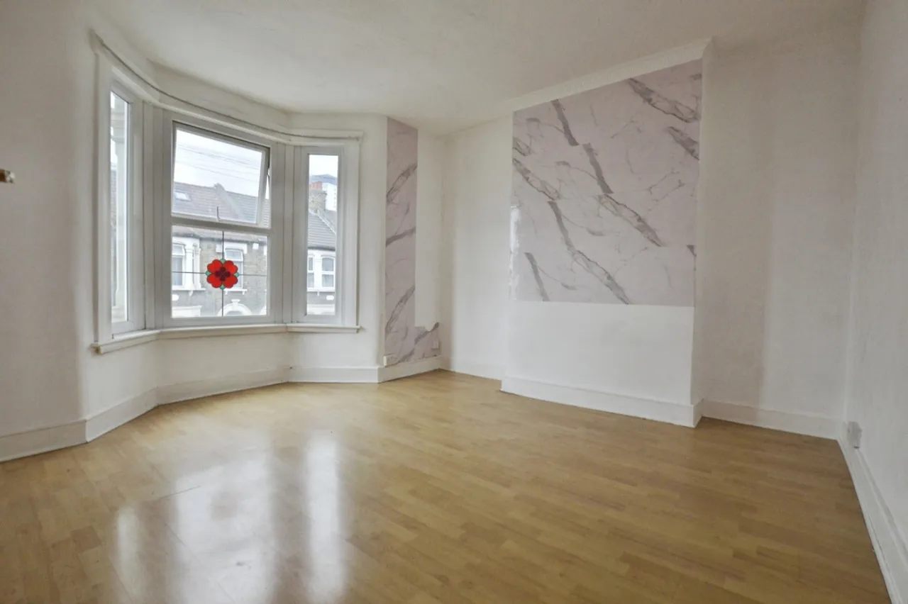 Kildare Road, London, E16, photo 2