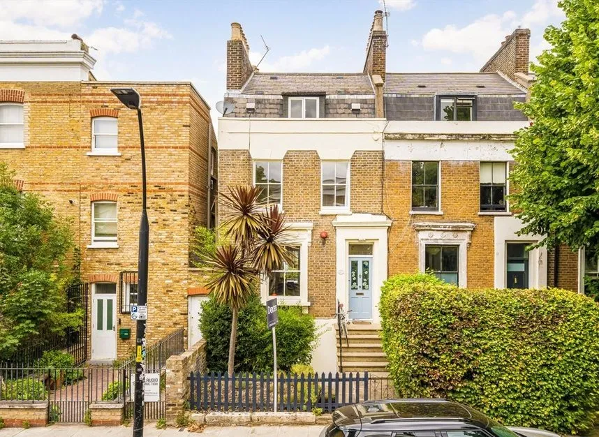 3 bed house to rent — Choumert Road, Peckham, SE15