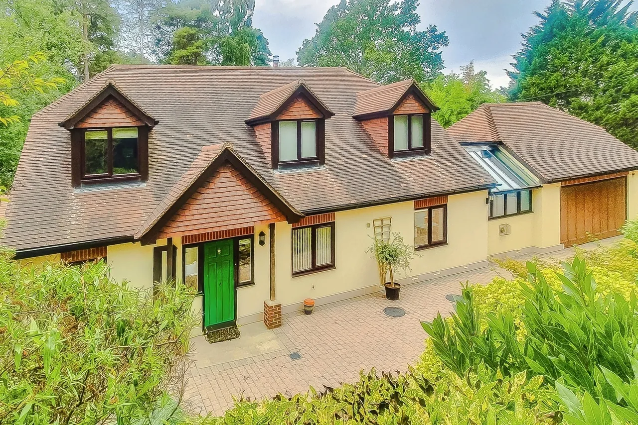 4 bed house for sale, Bracken Lane, Storrington, RH20