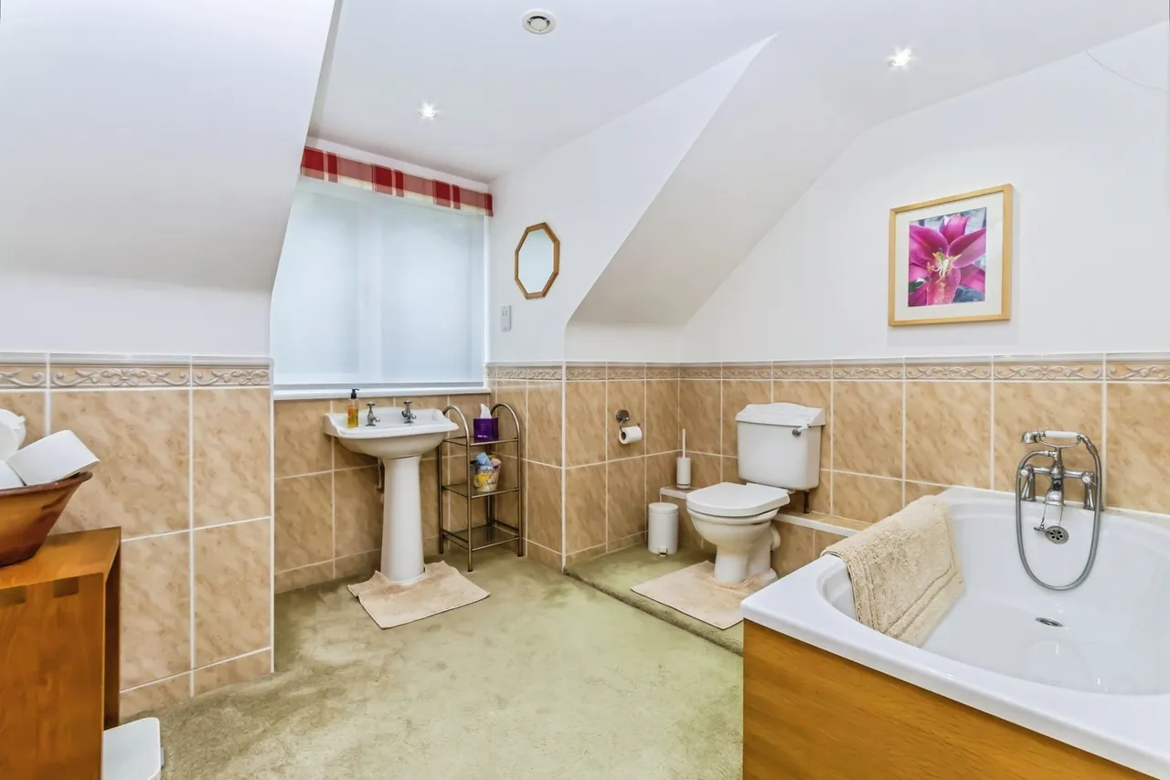 Bracken Lane, Storrington, RH20, photo 10