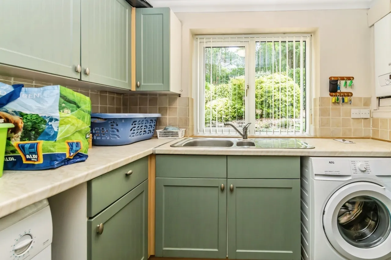 Bracken Lane, Storrington, RH20, photo 9