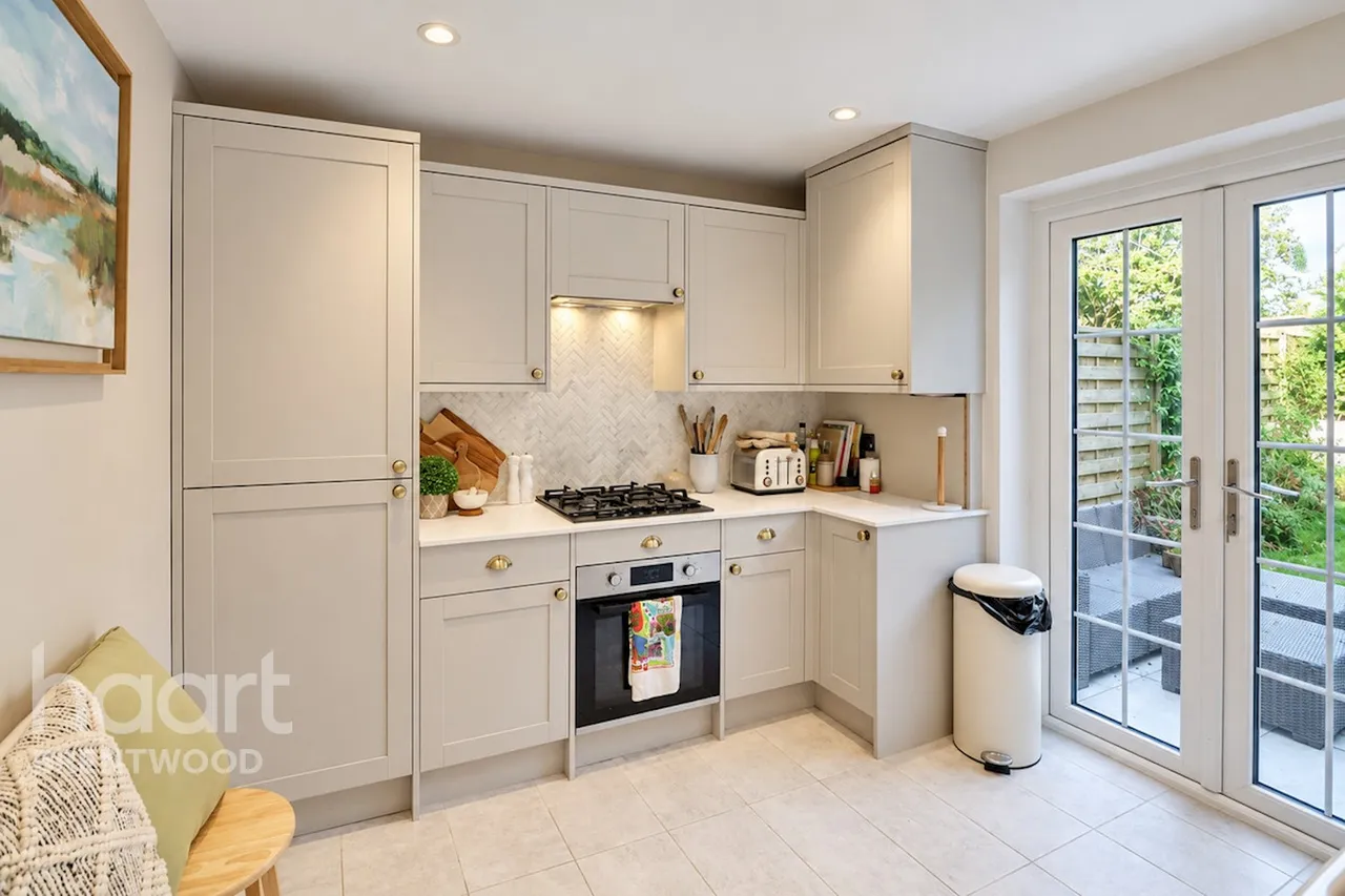 Cherry Avenue, Brentwood, CM13, photo 13