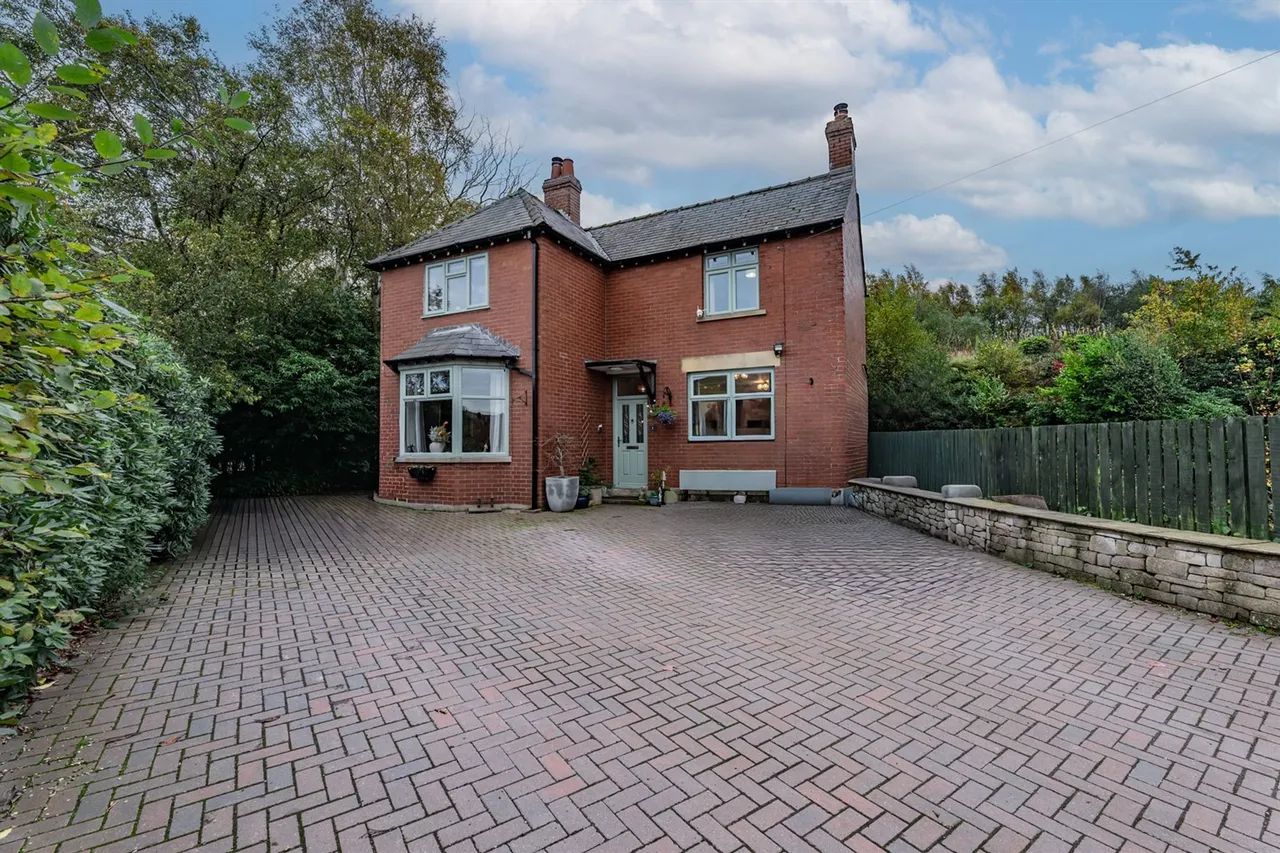 New Mills Road, High Peak, photo 3