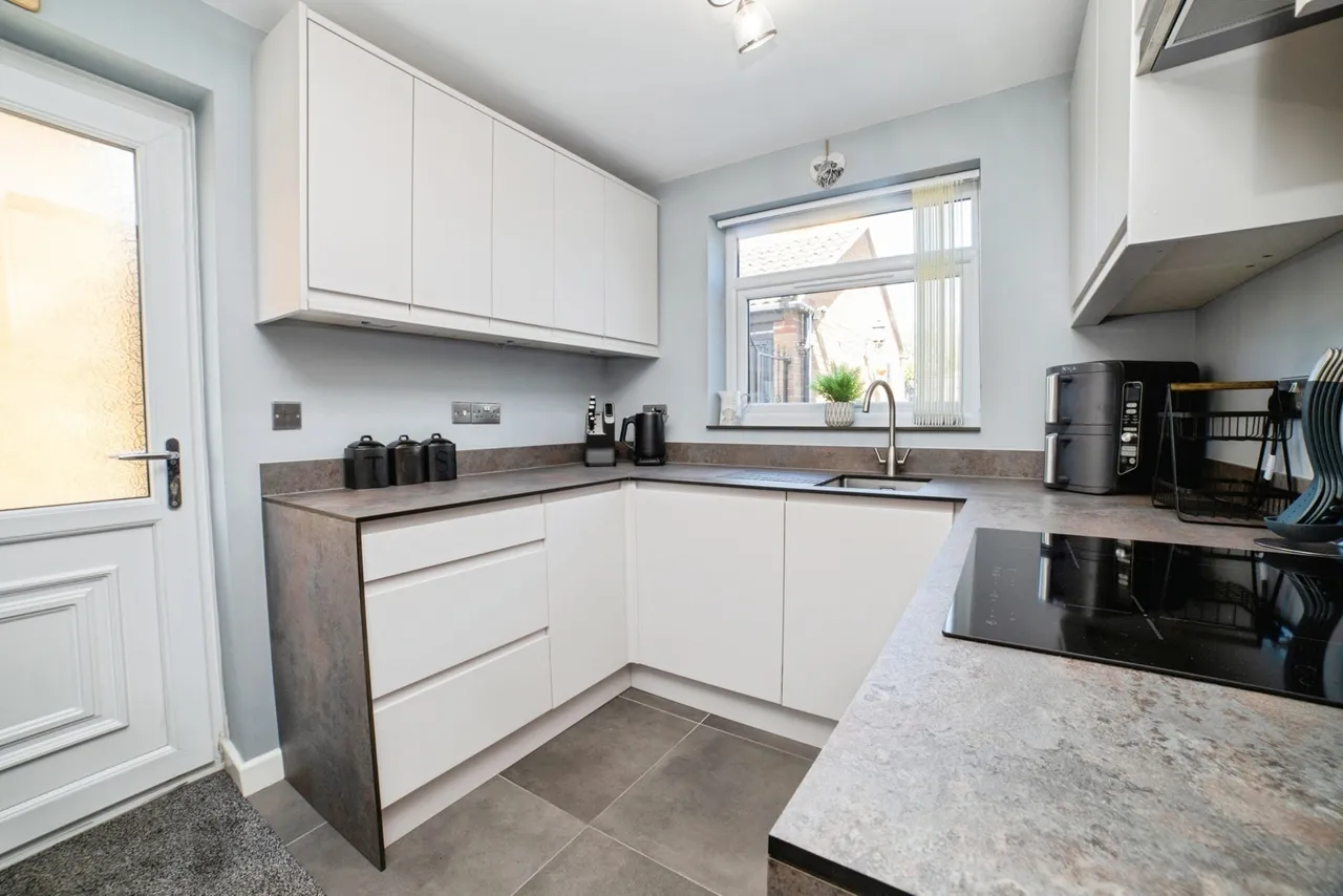 Mill Lane, Huthwaite, NG17, photo 8