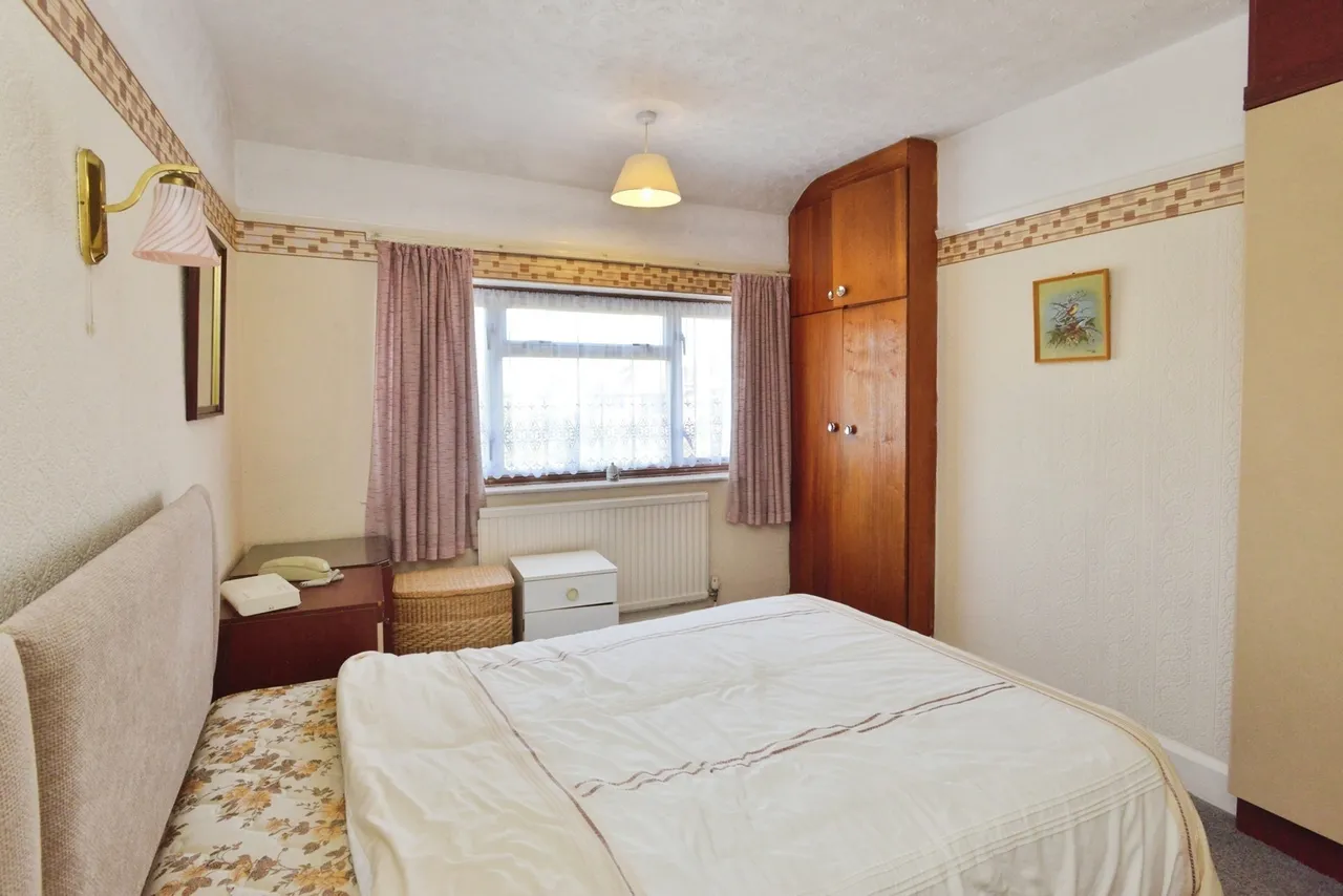 Gloucester Road, Wolverton, Milton Keynes, Buckinghamshire, MK12, photo 8