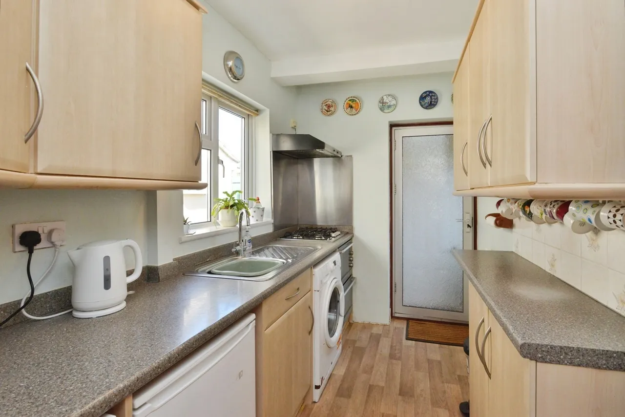 Gloucester Road, Wolverton, Milton Keynes, Buckinghamshire, MK12, photo 7