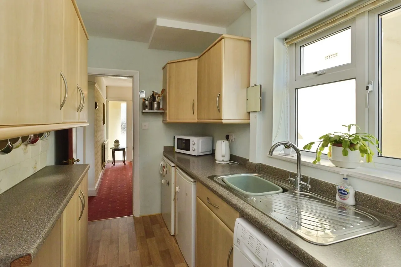 Gloucester Road, Wolverton, Milton Keynes, Buckinghamshire, MK12, photo 6