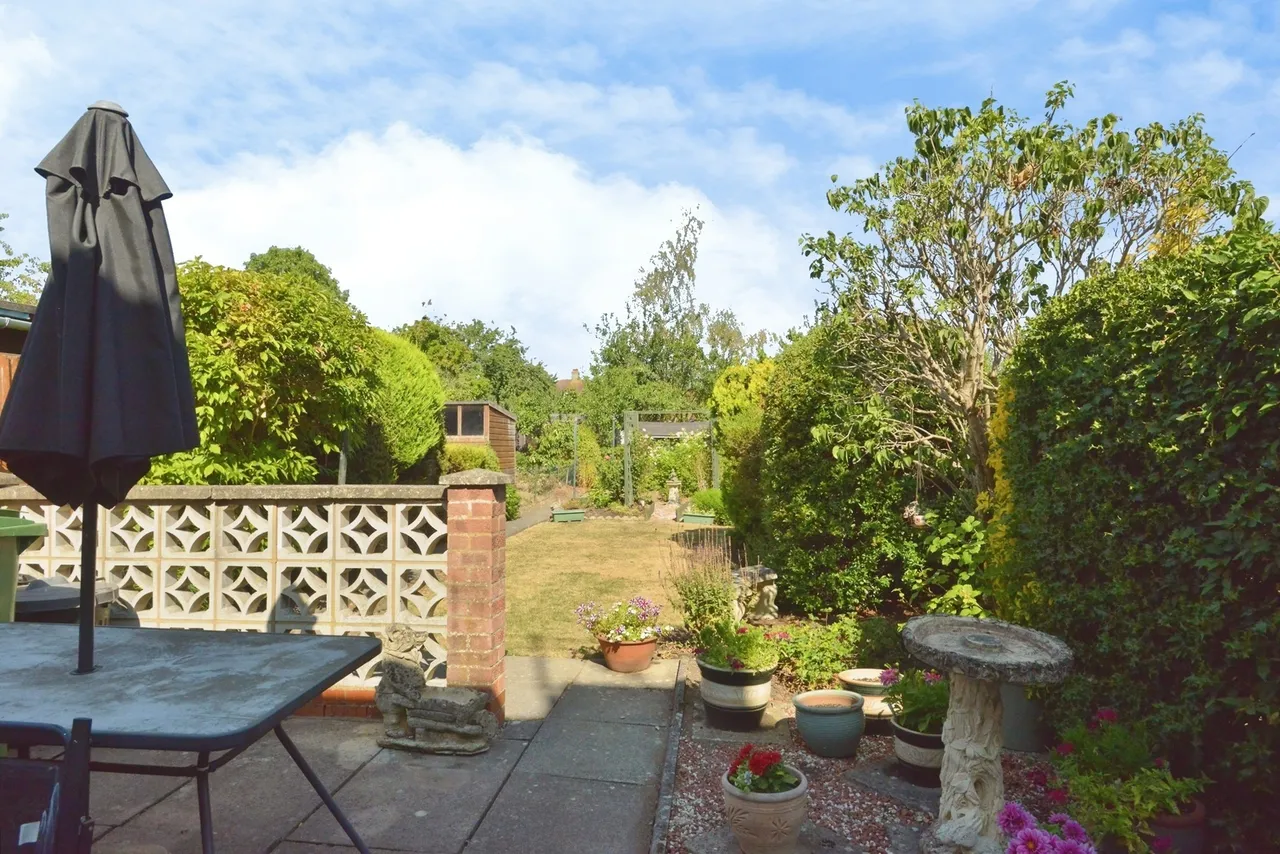 Gloucester Road, Wolverton, Milton Keynes, Buckinghamshire, MK12, photo 18