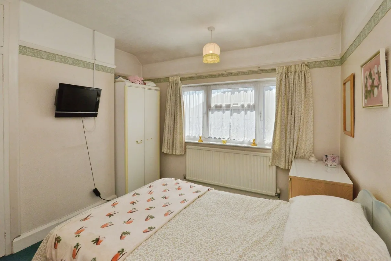Gloucester Road, Wolverton, Milton Keynes, Buckinghamshire, MK12, photo 9