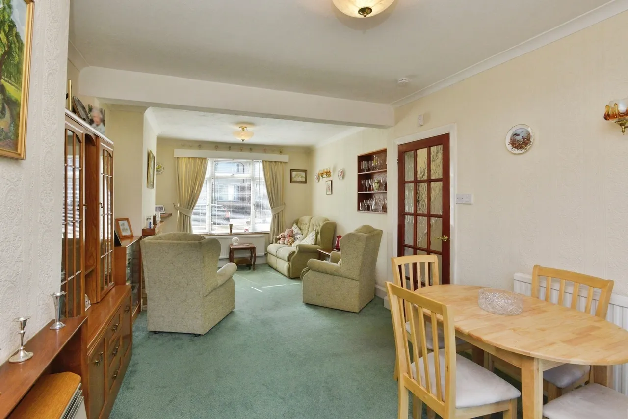 Gloucester Road, Wolverton, Milton Keynes, Buckinghamshire, MK12, photo 4