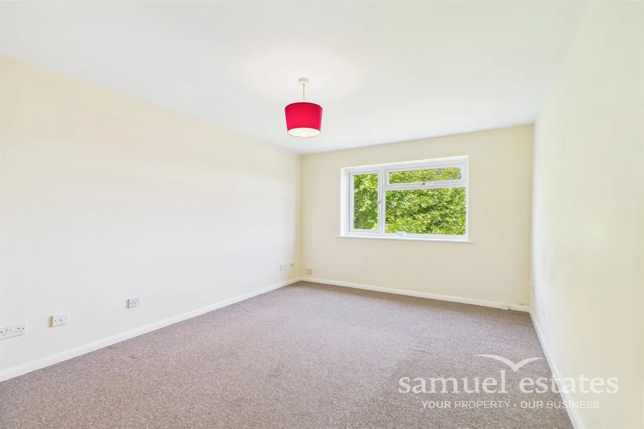 1 bed flat to rent — 140 Selhurst Road, Selhurst, SE25 6NA