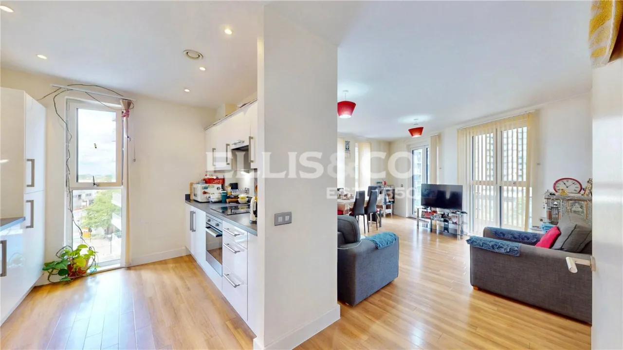 Hatton Road, Wembley, HA0, photo 3