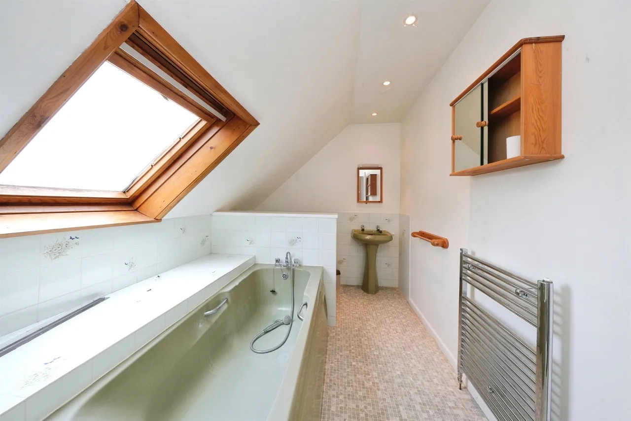 Askew Grove, Repton, DE65, photo 18