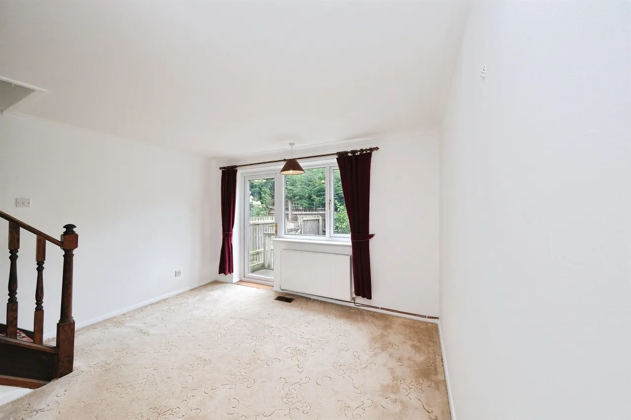 Askew Grove, Repton, DE65, photo 13