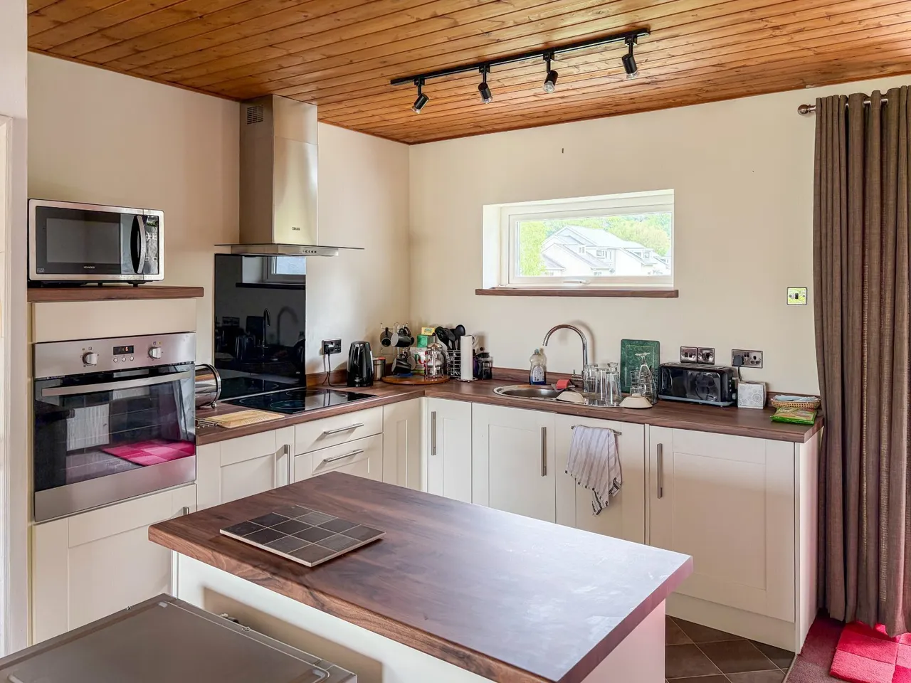 Ffordd Garnedd, Y Felinheli, photo 5