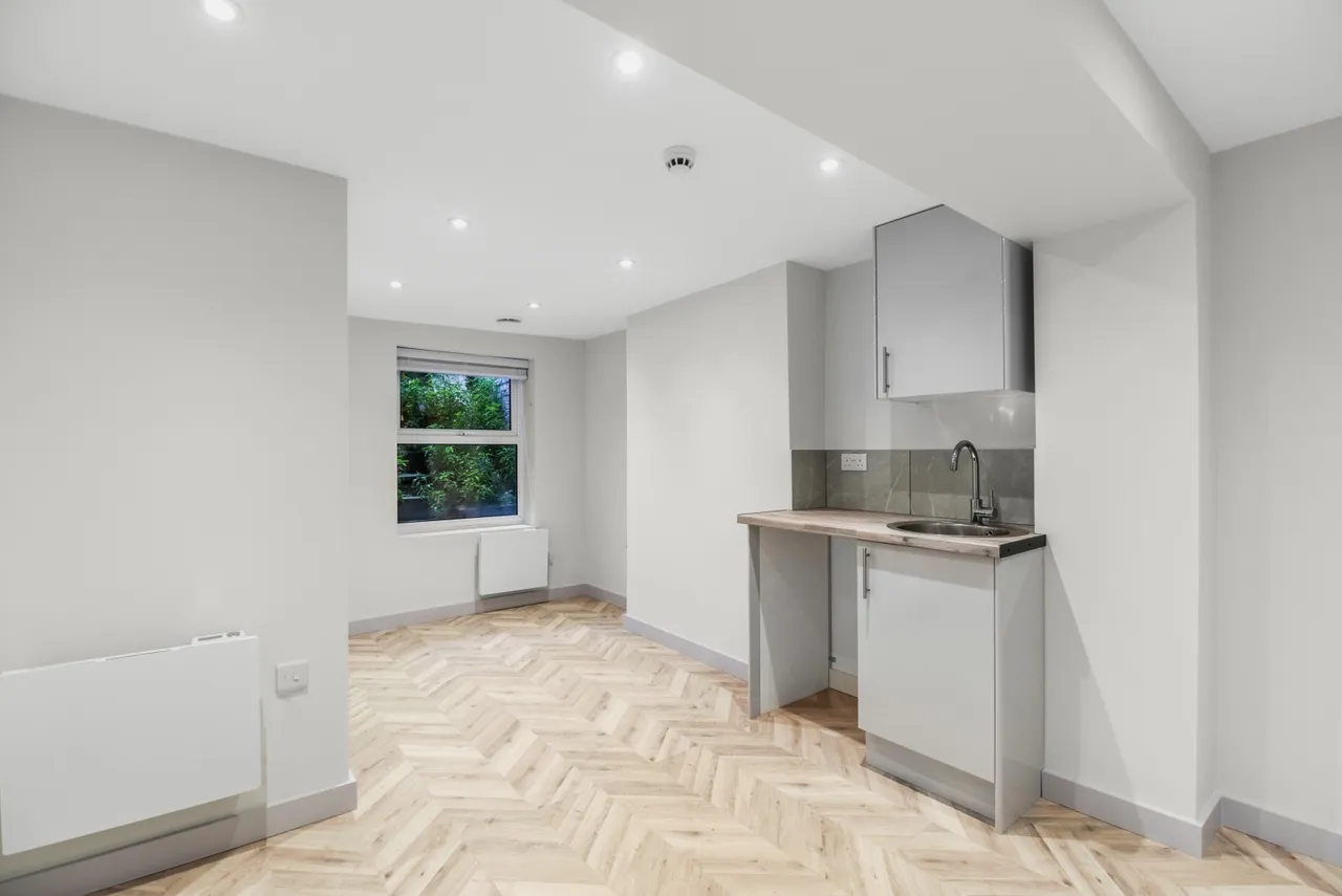 Newington Green Road, London, N1, photo 6