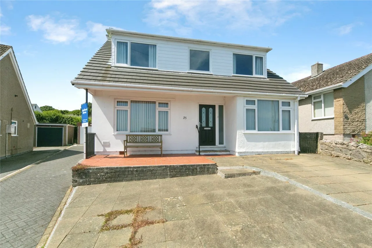 Fern Hill, Benllech, LL74, photo 13